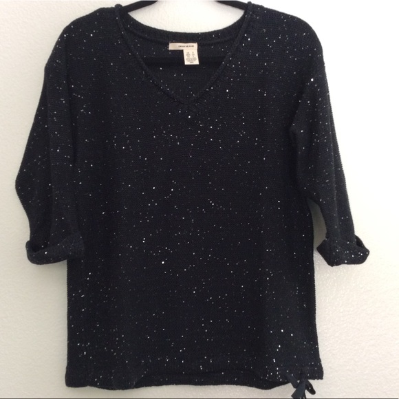 DKNY Jeans Sweater - Picture 2 of 6